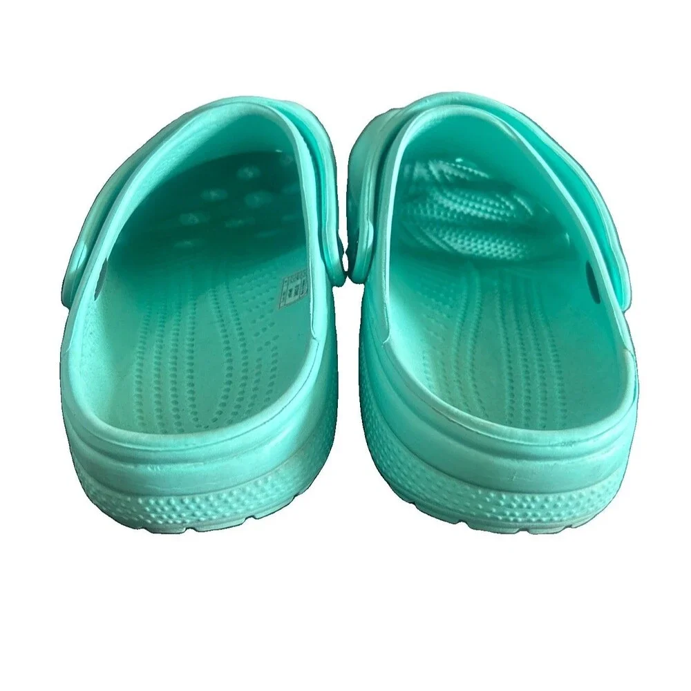 Crocs Classic Clogs Unisex W 8 / M 6 Mint Green Slip On Lightweight Casual